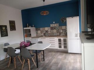 CASA FIUME - 6 couchages terrasse-plages-parking aisé -3 ad 2 enft 1 bb - 8
