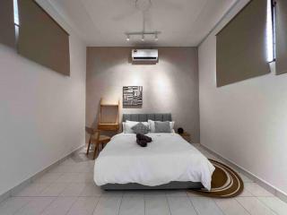 Petaling Jaya SS2 Seapark Landed House, 4BedRoom, for 12 Pax with Netflix - Petaling Jaya - 2