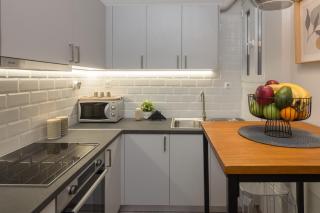 Spacious 2 Bedroom Apartment In Koukaki - 6