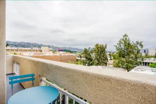 Beverly Hills jr 1br nr shops groceries LAX-1062 - Los Angeles - 4