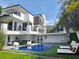 Private Family Villa - Budaörs - 0