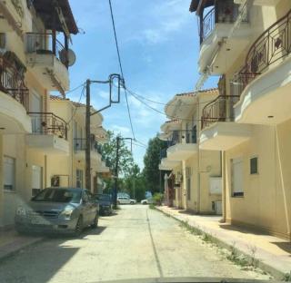 Οικογενειακό διαμέρισμα 50μ από θάλασσα ( Τούζλα ) - Ofrínion - 8