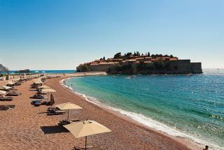 BMV room for 2-3 with greenery view - Sveti Stefan - 1