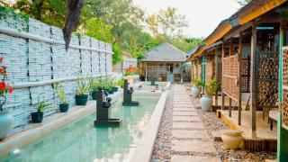 Bungalow Cafe Gili Beachfront - Gili Meno - 9