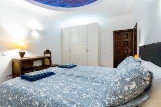 Superb Carvoeiro Villa Villa Alegria Do Sul 7 Bedrooms Perfect For Larger Groups - Porches - 5