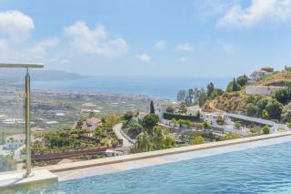 Gran villa con bonitas vistas - Nerja - 5