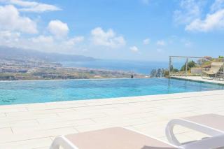 Gran villa con bonitas vistas - Nerja - 3