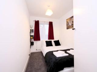 Central 3 Bedroom House - 6