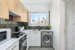 Amore 2-BR Apt By Finikoudes - Larnaca - 1