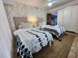 Entire Cottage to Hire - 1