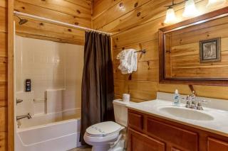 Hot Tub~ Arcade Game Room~ Pet Friendly~ Mt Views! - Sevierville - 7