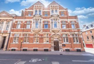 Luxury 2 Bed Apartment In The City Centre With Free Gym By The Pocklington - The Ceremonial Suite - Leicester - 6