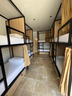 Central Boutique Hostel - Saranda - 1