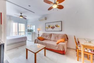 HomeForGuest Bright studio in La Carihuela near the beach - Torremolinos - 8