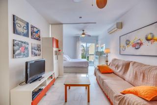 HomeForGuest Bright studio in La Carihuela near the beach - Torremolinos - 0