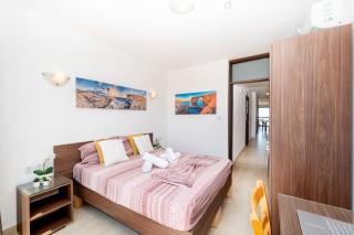 Sea Bliss penthouse with 2 terraces enjoying side Sea views by Getawaysmalta - St Paul's Bay - 3