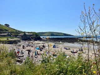 Spacious cottage in the village of Wembury - Wembury - 7