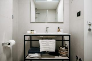 KALA LUXURY ROOMS by DuHomes - 6