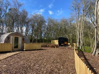 Cliff Stud Retreat - Luxury lodges and cosy cottages - 3