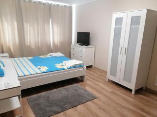 Villa Steffi - Golden Sands - 1