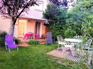 Appartement cosy à Villeneuve avec jardin privé - Villeneuve-dʼAveyron - 0
