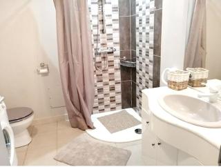 Appartement cosy à Villeneuve avec jardin privé - Villeneuve-dʼAveyron - 1