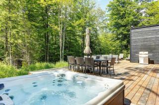 Tremblant Oasis: Luxury, Nature, Hot Tub, Views! - La Conception - 6