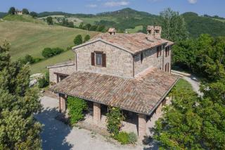 Villa Amata - Urbania - 4