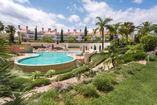 Luxury Apartment with Communal Pool and Terrace - Quarteira - 6