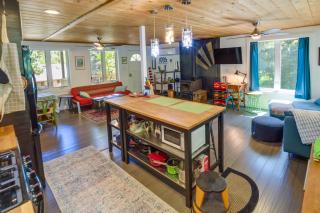 Strawberry Cabin Rental with Deck and Mountain Views! - Pine - 1