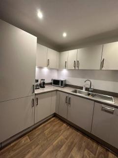Modern 1-Bed Apartment in Birmingham - Birmingham - 3