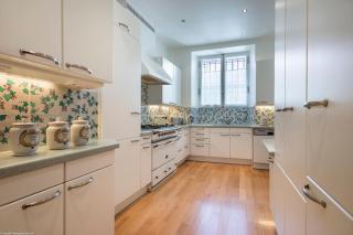 Annecy Historical Center - 165 square meter - 3 bedrooms & 3 bathrooms - 1