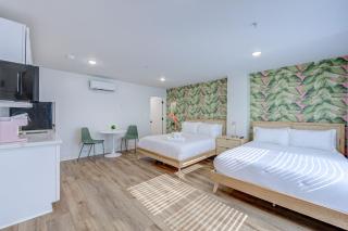 Beverly Hills Studio Apartment 2 Queen Beds - Galveston - 0