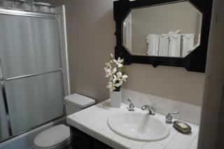 Best View - Spacious home with hot tub, game room, and 180 degree panoramic view of Big Bear Lake! - Fawnskin - 3