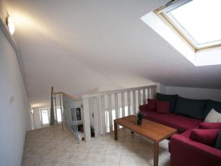 Penthouse Duplex Nina - Seaview 250m to Beach and Restaurants - Free Parking - Trogir and Ciovo - 15 minutes to airport - Trogir - 3