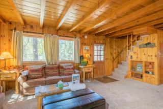 Big Bear Retreat - A charming mountain cabin with easy access to Big Bear's attractions! - 9