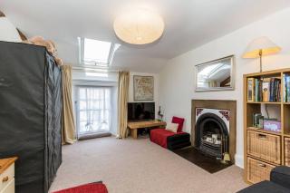 Fern Hse Grassington; central yet quiet & parking - 9