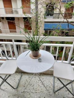 Christina-Anna Athens City Center walking distance to everywhere and Acropolis, in One of the most Favorable Locations by National Gardens and Zoo, Hellenic Parliament in Syntagma and Stylish Exquisite Kolonaki Cozy Renovated Apartment - Atene - 7