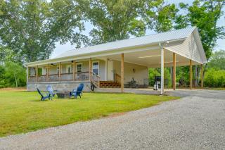 Lake Guntersville Vacation Rental with Fire Pit - - 8