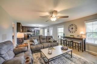 Lake Guntersville Vacation Rental with Fire Pit - - 4