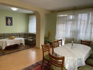 Къща Бети самостоятелни апартаменти с двор край Пловдив - 6