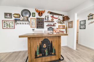 Nunu's Cabin - Beautiful cabin, close to ski resorts and town, Hot Tub and Board Games! - 7
