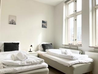 Three Bedroom Apartment In Esbjerg, Kronprinsensgade 20 - Esbjerg - 2