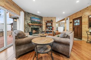 Casa Luna- Beautiful Maltby style home, just a short drive from Big Bear's attractions! - 7