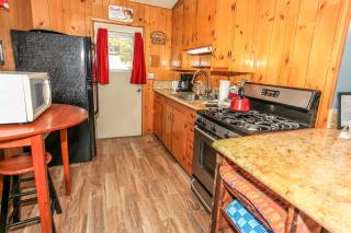 Honey Bear - Close to lake and village - 7