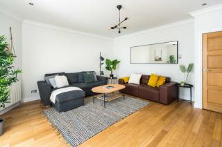 Elegant 2BD Duplex with Outdoor Patio/Glass Canopy - Londra - 0