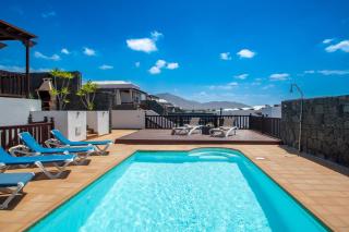 CASA LAURA VISTA LOBOS - spacious Villa with heatable pool and sea views - Playa Blanca - 9