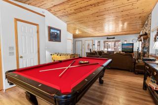McWhinney The Pooh's Den - Everything you need for a memorable time with family! Pool Table! - 7