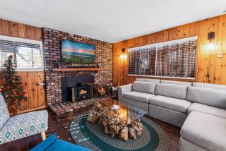 Knotty Hideaway - THE PERFECT BIG BEAR EXPERIENCE! - 0