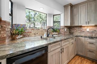 Edventures Await - Beautifully updated mountain home with billiards and hot tub! - 1